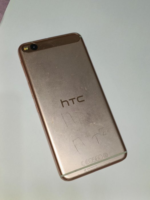 HTC X9U 八核心手機 3G/32G 4G LTE/5G可用 觸控通話顯示正常 螢幕下邊框有黑影 蓄電尚可 隨便賣 功能正常無鎖機
