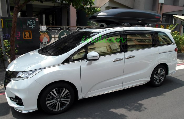 KAROQ FABIA XV SWIFT YAKIMA 旅行架 車頂架 置物架 行李架 置放架 包覆式 低風阻 機翼型