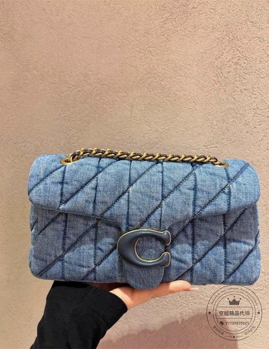 空姐代購 coach CR701 熱賣新款 牛仔布 菱格紋絎縫酒神包 單肩包 斜挎包 Tabby手袋 鏈條包 翻蓋女包 復古時尚 附購證