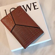 【小麥的店】男女適用*LOEWE 經典小牛皮拼接名片/信用卡夾