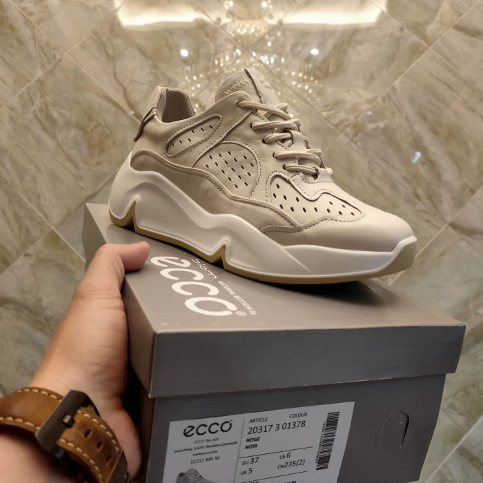 ECCO CHUNKY SNEAKER現代女鞋 厚底女鞋 增高休閒鞋 平穩運動鞋 內裡牛皮 真皮鞋面 203173