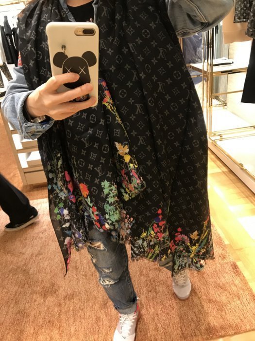 LV MP2599 Monogram Eclipse Foliage Stole 大型花卉披肩 黑