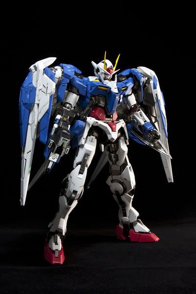 PG 1/60 00 RAISER 鋼彈完全改造塗裝完成展示品（鋼彈模型代工）