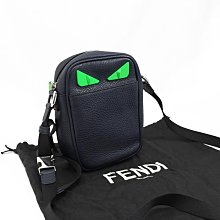 【茱麗葉精品】全新精品 FENDI 專櫃商品 7VA456 經典小怪獸牛皮拉鍊斜背小包.深藍 現貨