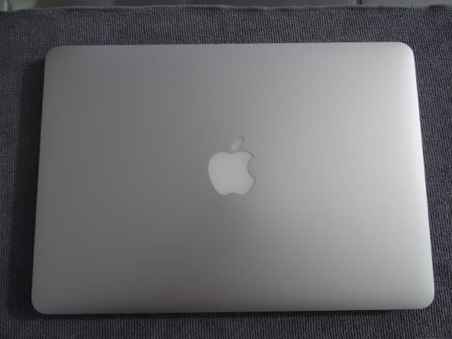 2014 MacBook pro A1502 i5/8G/128GBssd 功能正常 外觀9成新