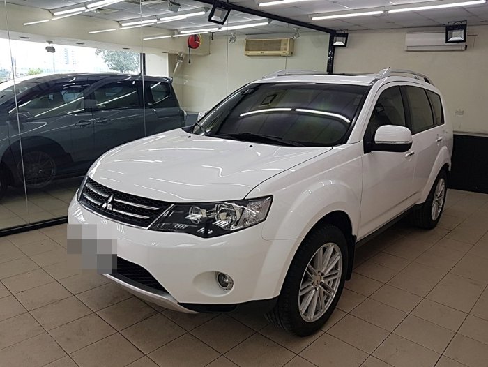 STANDOX 施得樂VOC頂級金油 全車烤漆 MITSUBISHI三菱 OUTLANDER 顏色：晶玉白(WG)