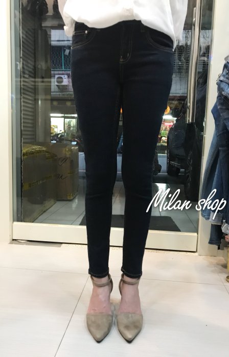 ☆Milan Shop網路最低價 正韓Korea必買款ROD 超瘦星星釦彈性腰窄管褲S~XL$1250(免運）現貨