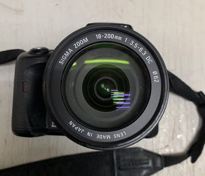 【尚典3C】PENTAX K100D 單眼數位相機 單機含鏡頭及保護袋、【不含無電池跟充電線】中古.二手