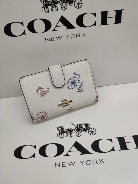 現貨美國代購COACH 2885 4116花朵蘋果印花女生錢包 皮夾 錢夾 卡包 零錢包明星同款熱銷