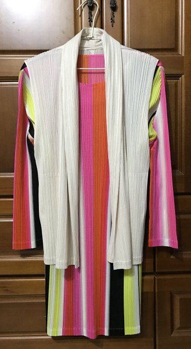 二手精品 全新 真品 三宅一生/ISSEY MIYAKE/PLEATS PLEASE/PP 洋裝 長版上衣