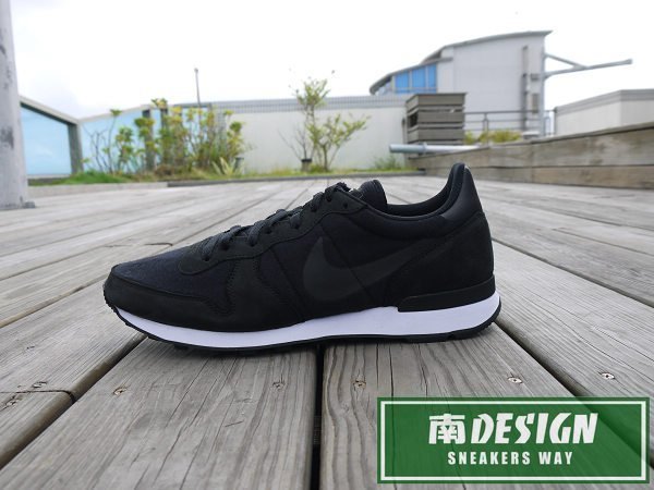 現貨 限時特價 南🔥 NIKE INTERNATIONALIST TP 黑白749655-001 磨砂 無縫線 28CM