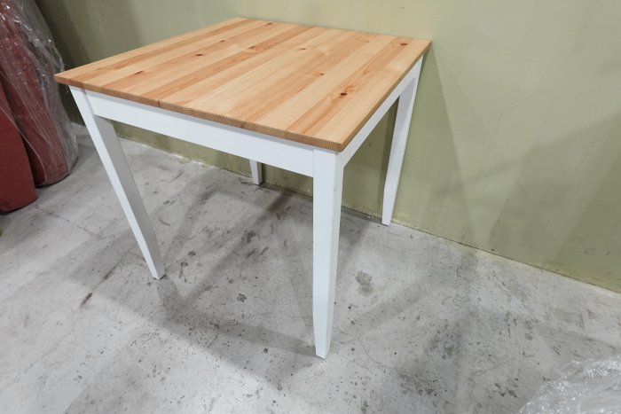 【新北二手家具家電買賣】桃園平鎮二手家具薦-IKEA白色餐桌