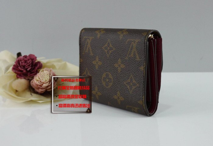 ☆優買二手精品名牌店☆ LV M62036 老花字紋原花 微笑 金釦 紫紅 拉鍊 信用卡夾 零錢包 短夾 皮夾 錢包 全新