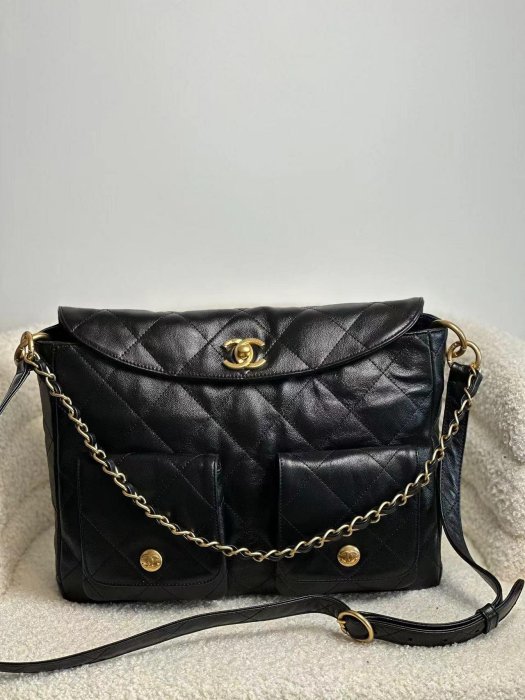 二手 Chanel 香奈兒 24P HOBO 黑色金扣大號郵差包