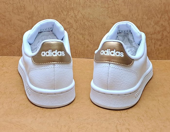 ✩Pair✩ 愛迪達 ADIDAS ADVANTAGE 女鞋 休閒運動 F36223 白金 厚鞋墊 柔軟舒適 皮革面 防潑水 NEO