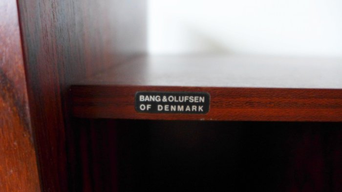 Bang & Olufsen Hi-Fi cabinet 丹麥B &O 視聽櫃