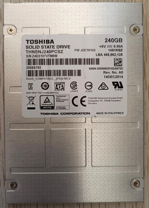 Toshiba/東芝  240g  THNSNJ240PCSZ   MLC sata 固態硬碟