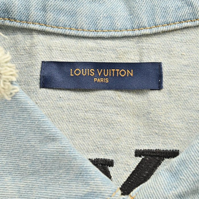 法國精品Louis Vuitton LV淡藍色燙鑽滿天星字母刺繡牛仔外套 代購