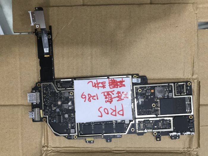 微軟Surface 3電池更換 Surface3 1645電池膨脹 主機板維修  玻璃破裂 開機死當 讀不到外接鍵盤