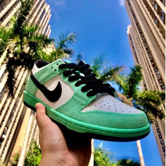 Nike dunk sb 2024 low sea crystal