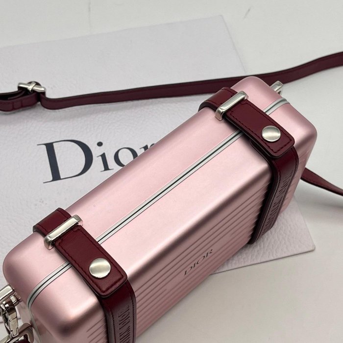 【哈極品】美品《DIORxRIMOWA 迪奧 粉色聯名款行李箱造型斜背包/肩背包》