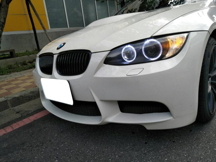 DJD22022101 BMW E92  06 07 08 09 10  M3款 前保桿套件依當月報價為準需先確認庫存