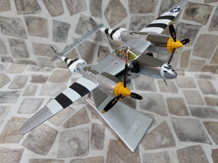 宗鑫 1/72 Corgi AA36616 Lockheed P38 J 閃電式雙引擎戰鬥機 美軍陸航隊塗裝