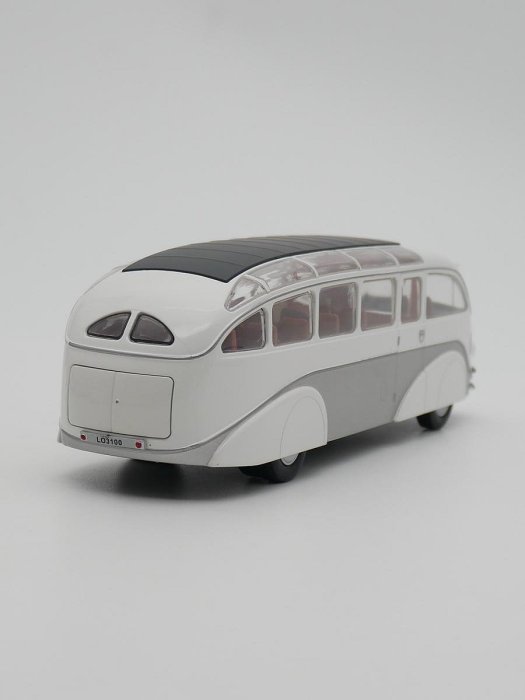 ixo 1:43 Mercedes-Benz LO3100 1939賓士巴士德國大客車汽車模型