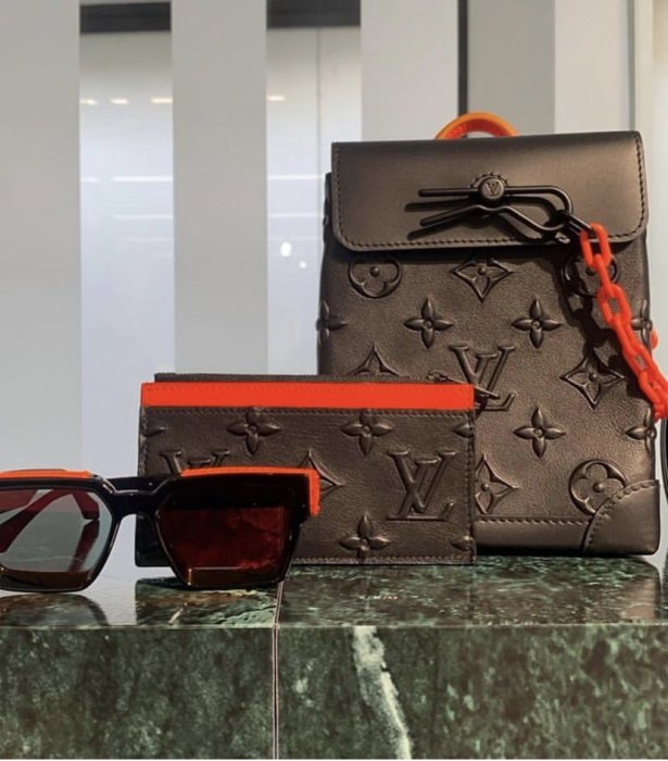 LOUIS VUITTON BY VIRGIL ABLOH CARROT POUCH M80851