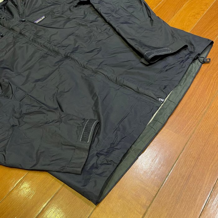 Patagonia Torrentshell 3L 男女深藍運動登山戶外風衣外套衝鋒衣機能外套 防風防水 百搭基本款 S