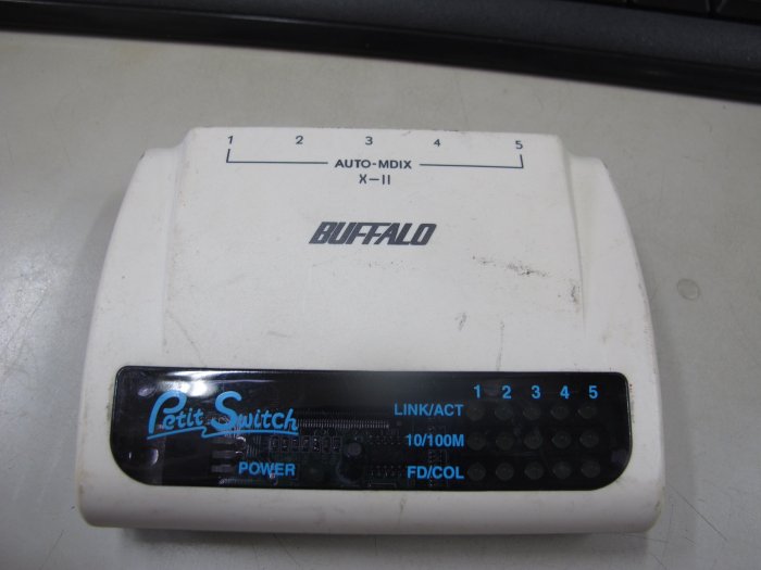 BUFFALO LSW10 100-5PW - ルーター・ネットワーク機器