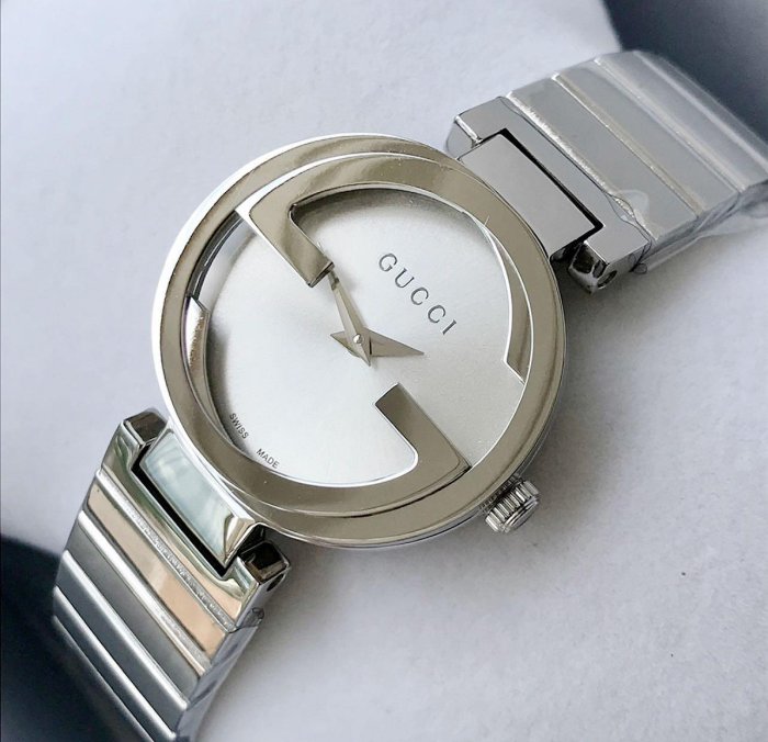GUCCI Interlocking G 銀白色錶盤 銀色不鏽鋼錶帶 石英 女士手錶 YA133503