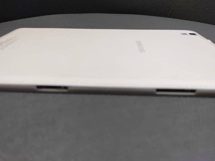 螢幕正常 電池蓄電 卡開機畫面 samsung 三星8吋平板電腦 Galaxy Tab SM-T325 Pro書房