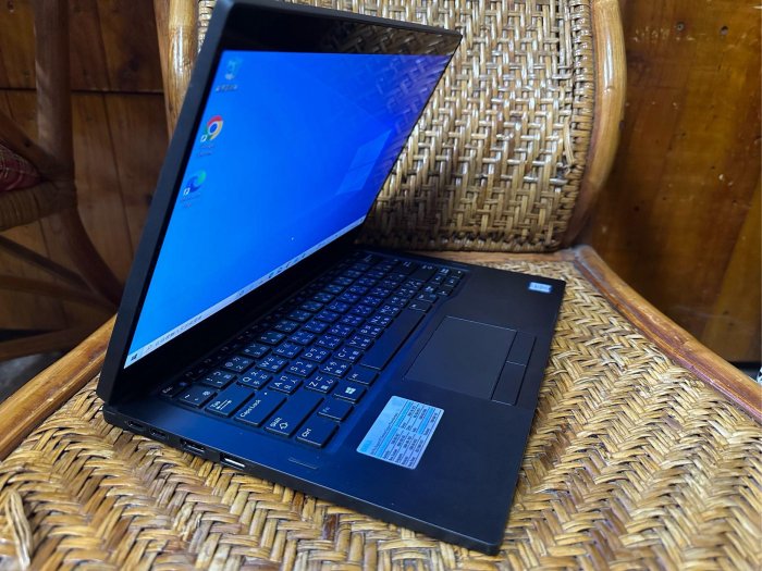 二手13吋戴爾觸控筆電 DELL  E7390  i5-8350U  M.2 SSD240GB   RAM 8G附電源供應器