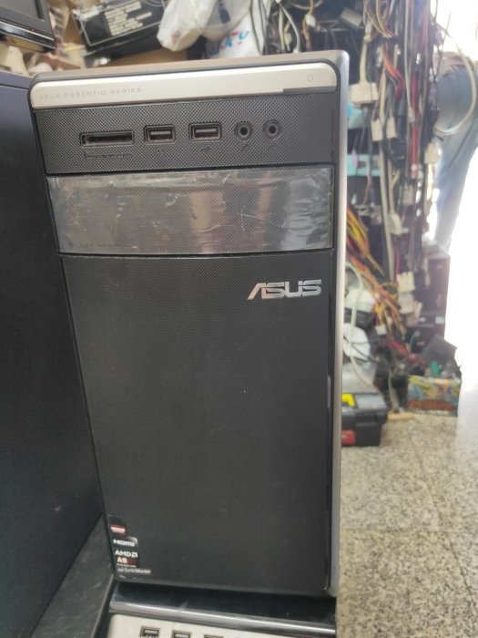 ASUS M11BB 四核心桌上型電腦 (AMD A8-6500 3.5G/4GB/500G/DVD燒錄機)