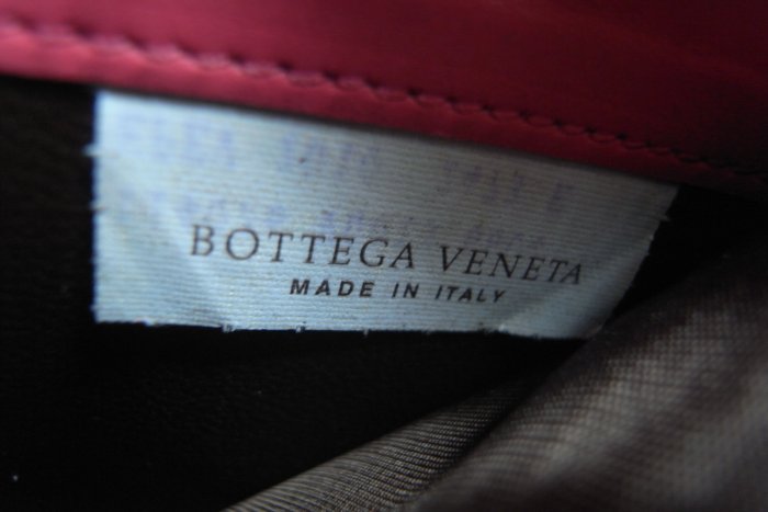 Bottega Veneta 真品 優質小羊皮 ㄇ型編織長夾