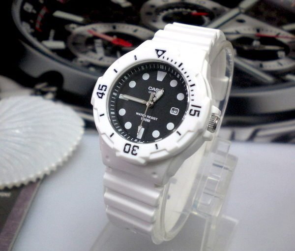 經緯度鐘錶 CASIO卡西歐指針錶 炫彩BABY-潛水系列設計 100米防水 公司貨〔特價750〕LRW-200H-1E