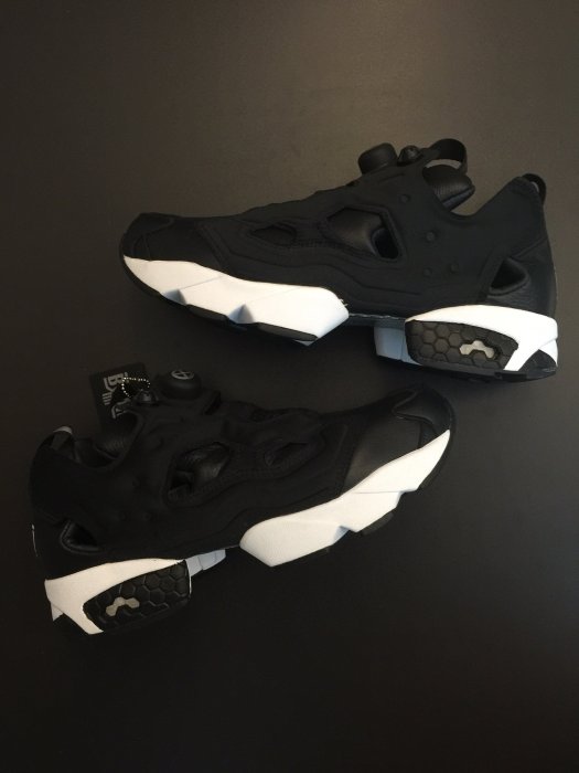 全新 Reebok Pump Fury x Bounty Hunter x Atmos x BXH 四方聯名 黑魂