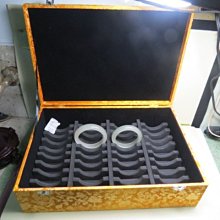 【競標網】漂亮(黃色)絨布珠寶手鐲收納盒40格(回饋價便宜賣)限量10組(賣完恢復原價1000元)