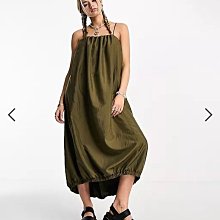 (嫻嫻屋) 英國ASOS-COLLUSION綠色平口抽繩肩帶泡泡中長裙洋裝EE23