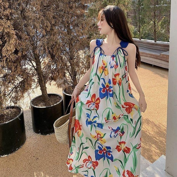 韓版女裝 泰國度假洋裝  吊帶洋裝 碎花印花法式度假沙灘裙 印花超仙吊帶洋裝子旅遊三亞海邊（滿599免運）
