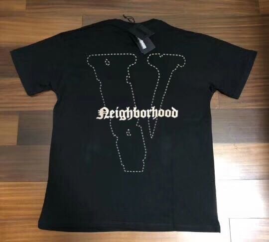 Koala海購 日本Neighborhood x 美牌Vlone 聯名款 skull 背後大V黑色短袖T恤tee 滿千免運