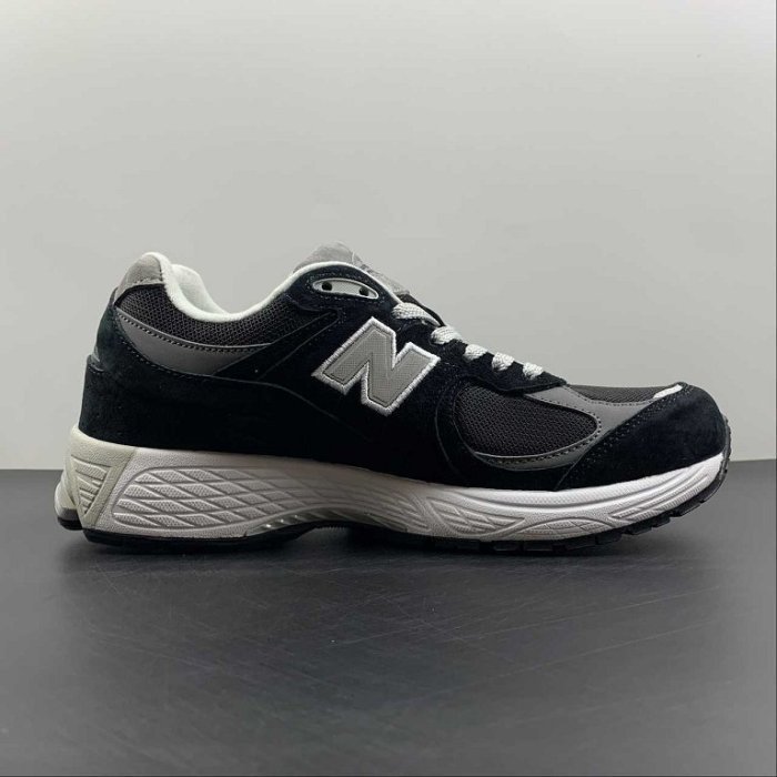 NEW BALANCE X GORE-TEX 2002R BLACK 黑灰防水M2002RXD 一元起標