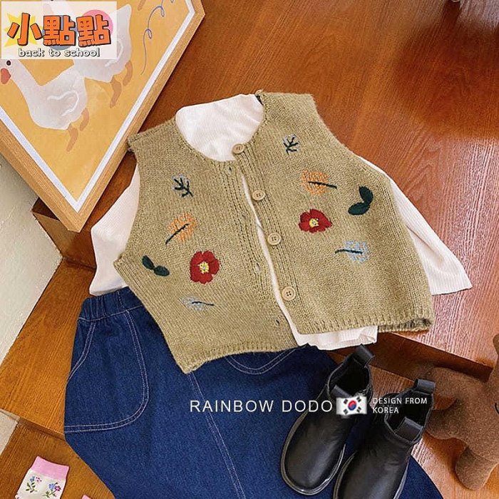 【小點點 】韓國童裝  春秋新款 女童繡花針織馬甲復古兒童寶寶韓版背心毛線