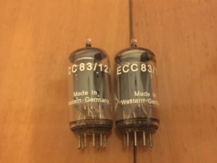 12AX7 Telefunken ECC83 12AX7 德利風根 真空管(小商標)(一標一支)有多組配對