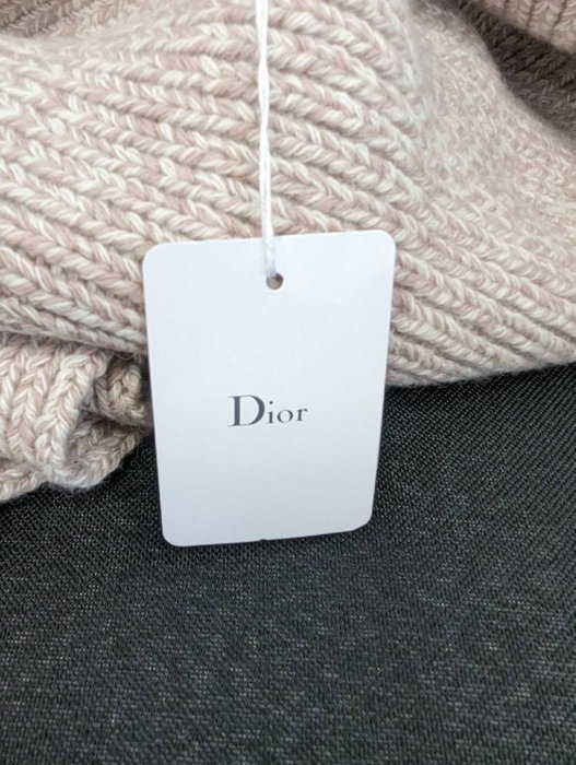 Dior D-WHITE SCARF 羊絨披肩 玫瑰粉 現貨 (70% laine wool萊恩羊毛 30%Cachem