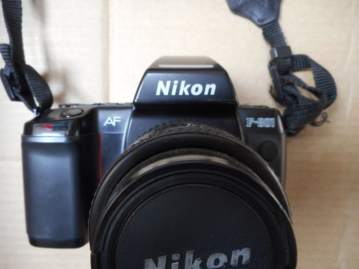 Nikon AF F-801 單眼底片相機 (含AF Nikkor 35-70mm鏡頭)