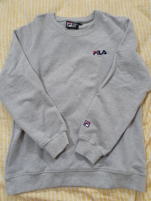 FILA 灰色 中性 袖口LOGO 下擺束口 上衣