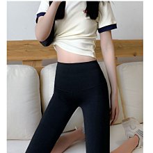 YOHO 五分褲 (YY914)超好穿彈力經典韓國鯊魚皮芭比提臀塑型五分褲 運動褲 瑜伽褲