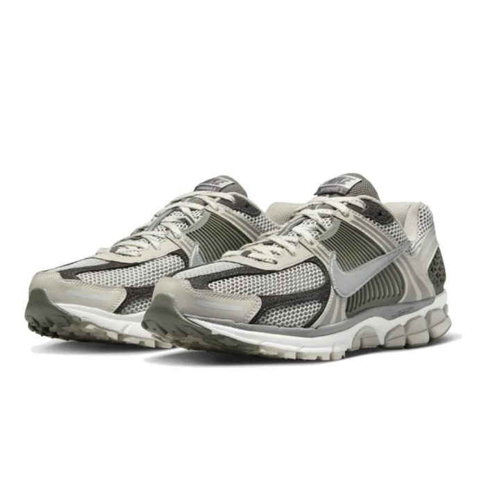 【A-KAY0】NIKE ZOOM VOMERO 5 IRON ORE FLAT PEWTER 卡其灰【FD0791-012】